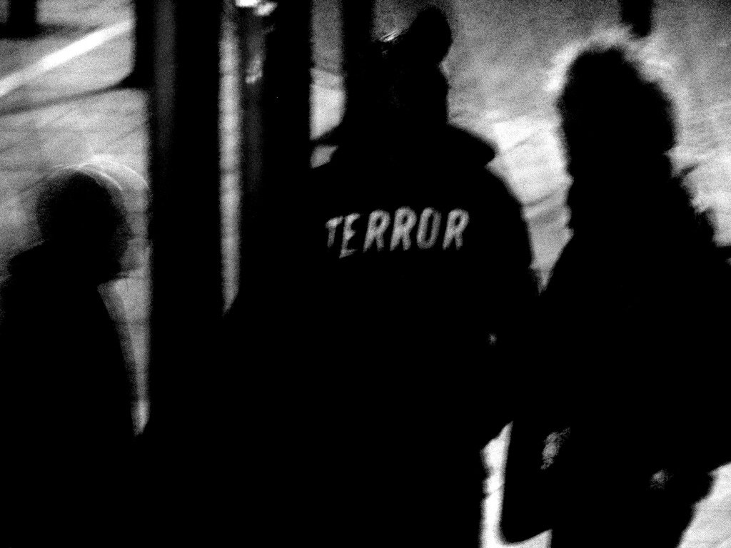 Titelbild: Terror-Ermittlung (Foto: Erich Ferdinand/flickr.com; Lizenz: CC BY 2.0)