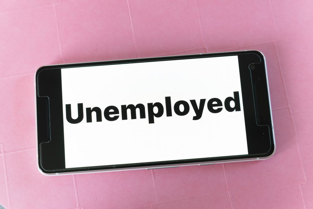 Text auf Smartphone: Unemployed