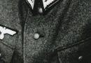 Detailaufnahme der Nazi-Uniform von Erich Schwinge