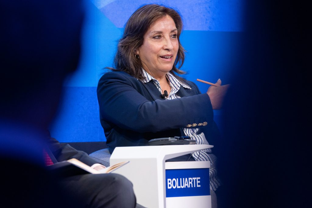 Boluarte beim WEF 2022