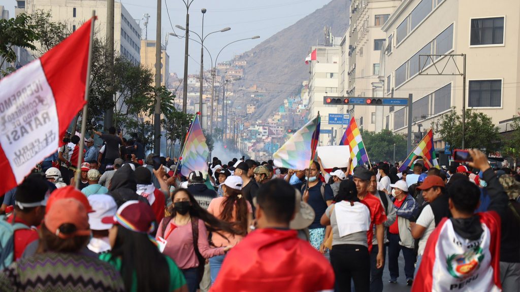 Proteste auf den Straßen von Peru