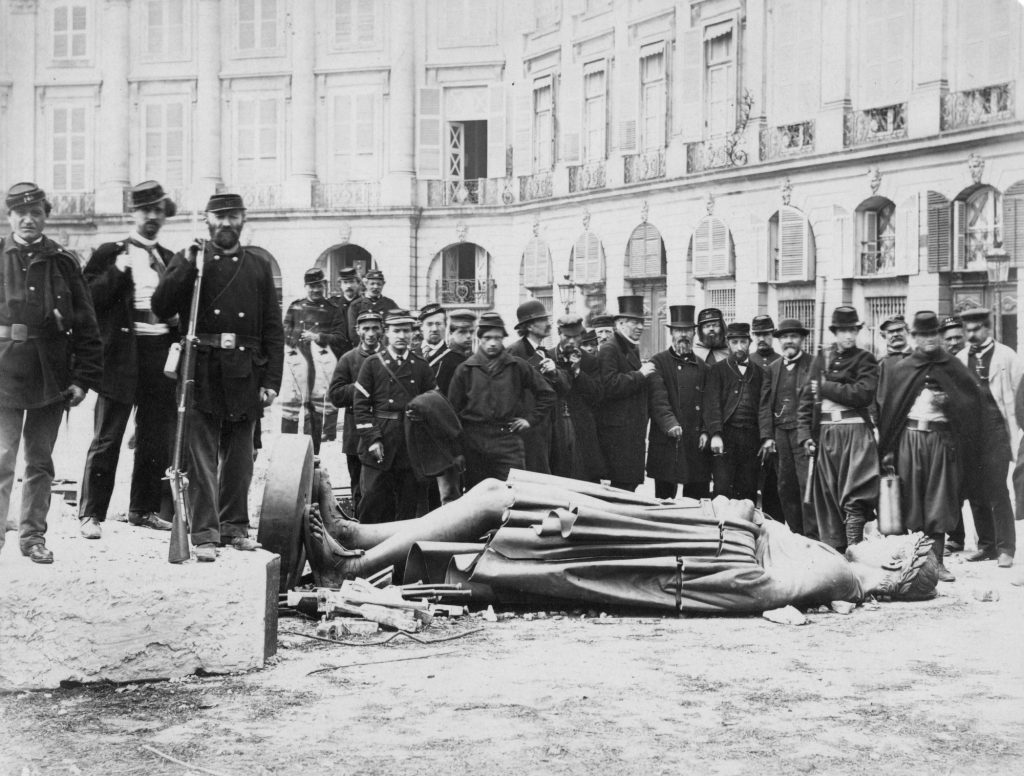 Pariser Kommune 1871 beim Sturz der Colonne Vendôme