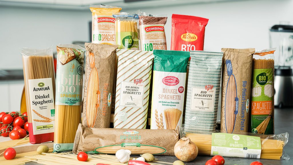 Spaghettipackungen von verschiedensten Herstellern