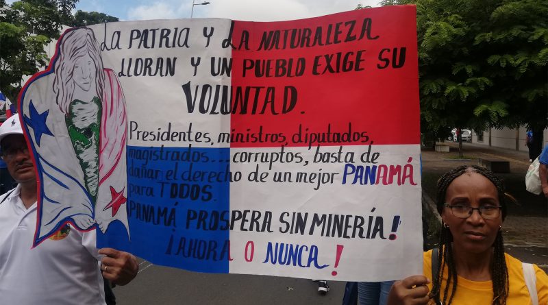 Protestierende bei einer Demo in Panama