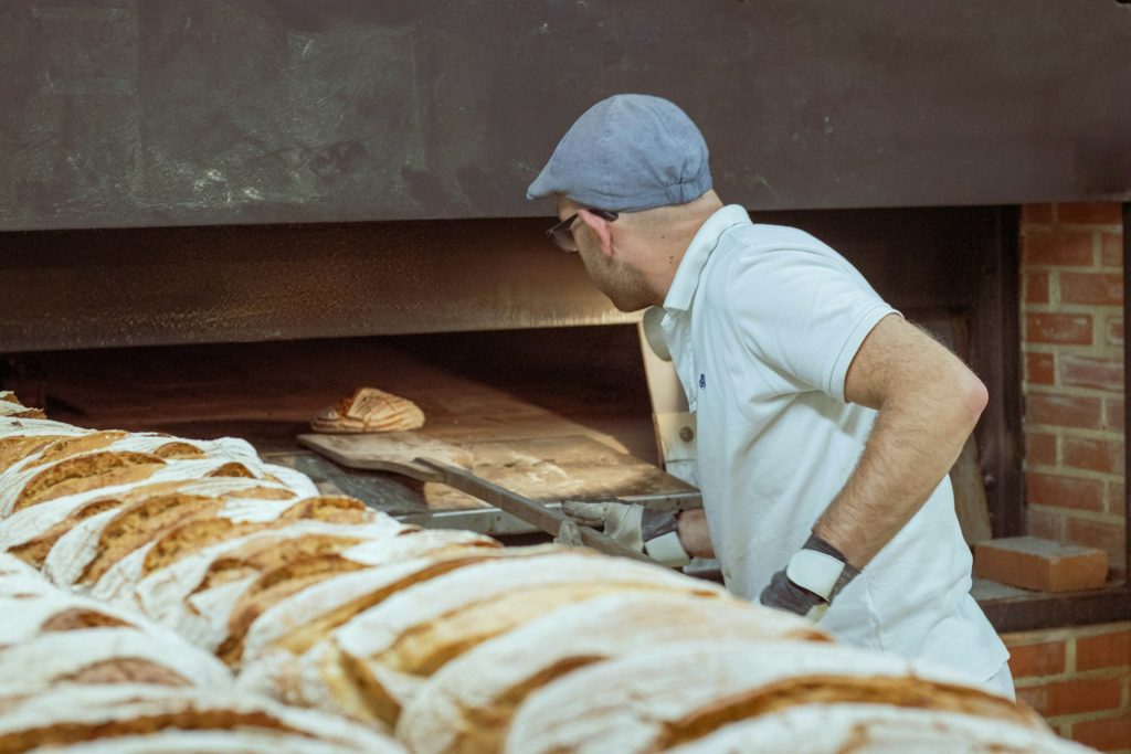 Bäcker bei der Arbeit