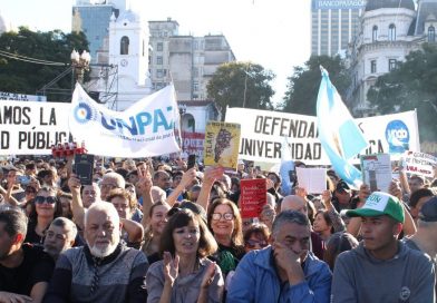 Menschen auf einer Demo in Argentinien. Foto: ANRed.org