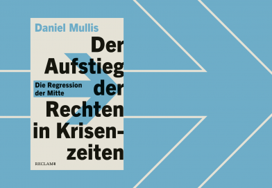 Buchcover von der Aufstieg der Rechten in Krisenzeiten, blauer Hintergrund mit Pfeil, der nach rechts zeigt