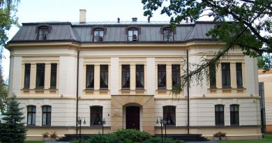 Polen verbietet Kommunistische Partei – während die extreme Rechte wächst